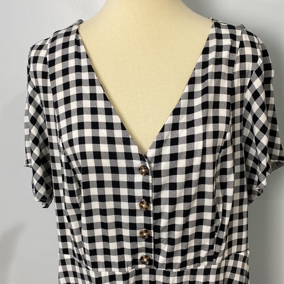 Torrid plaid top - Picture 2 of 8